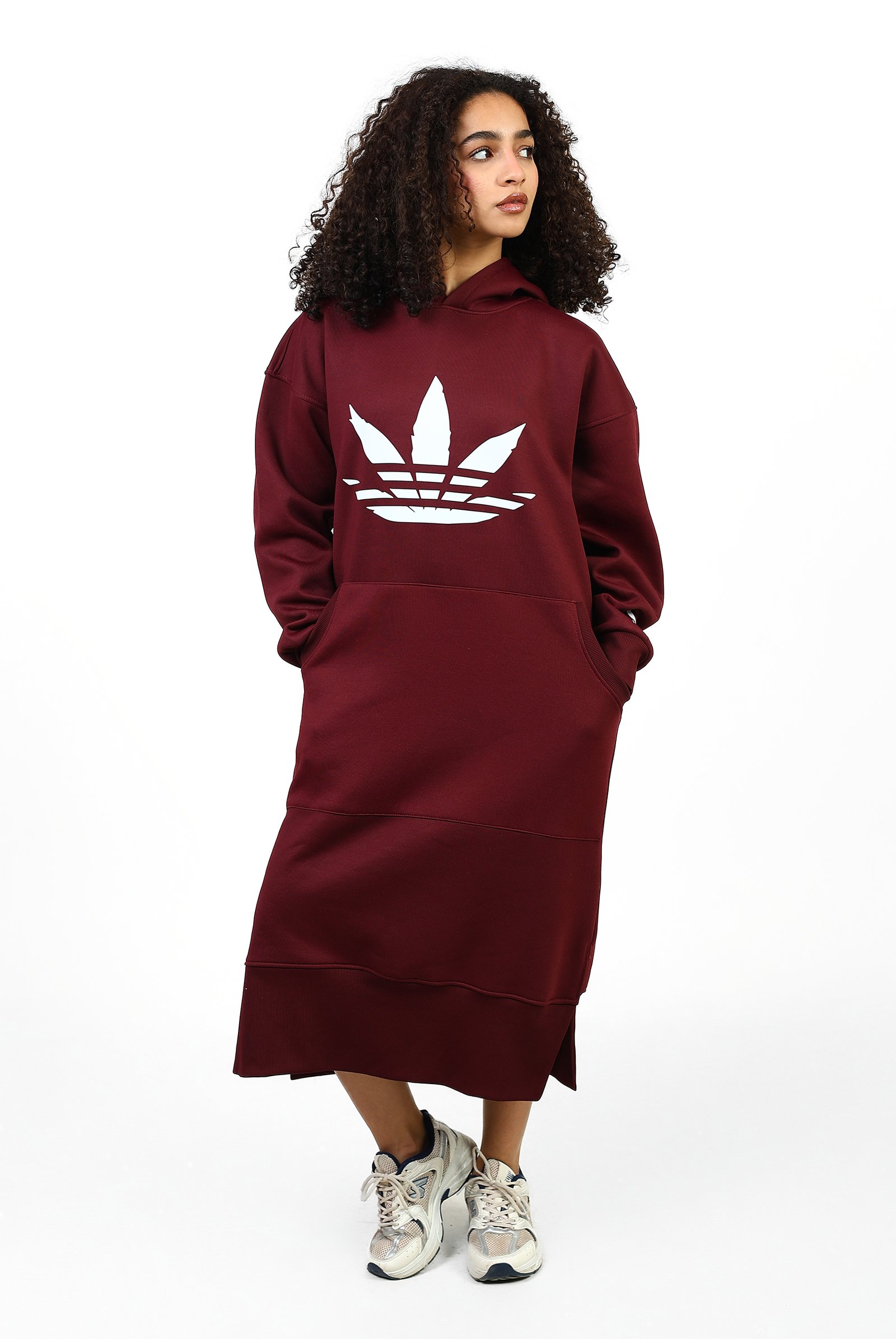 فستان هودي ميدي بطابع رياضي - الصورة 3